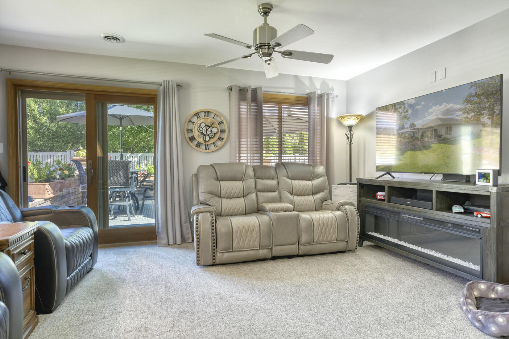 9815 Hart Street St. John, IN 46373 - Photo 11 of 19 a living room with furniture and a flat screen tv