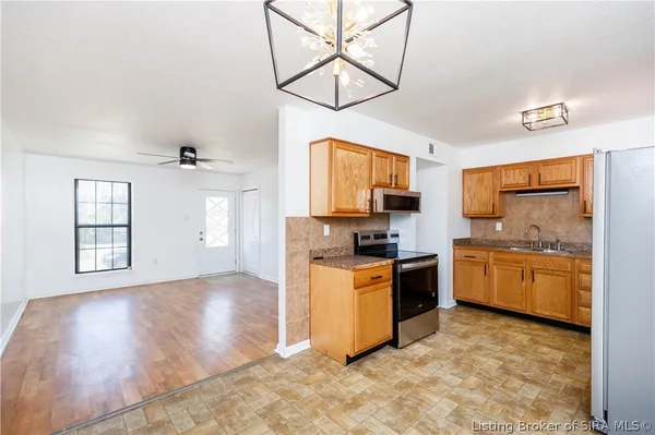 $219,999 | 203 Bates Drive, Charlestown, IN 47111