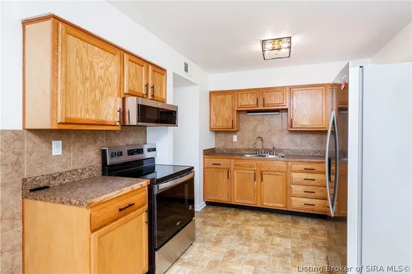 $219,999 | 203 Bates Drive, Charlestown, IN 47111