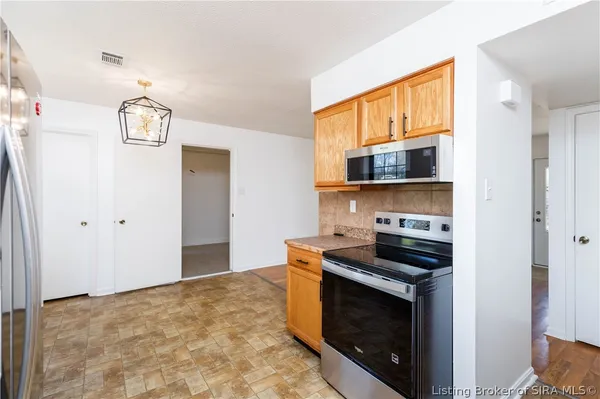 $219,999 | 203 Bates Drive, Charlestown, IN 47111