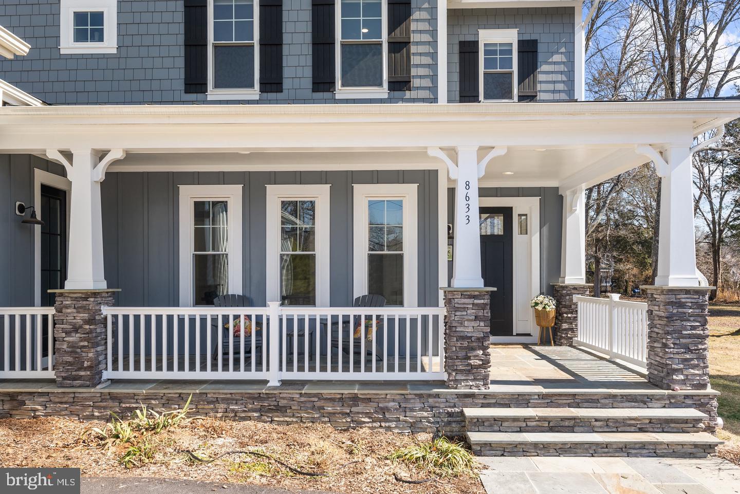 8633 Fort Hunt Road Alexandria, VA 22308 - Photo 2 of 62 Large front porch
