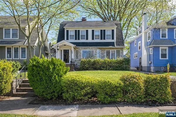$699,000 | 185 Larch Avenue, Teaneck, NJ 07666