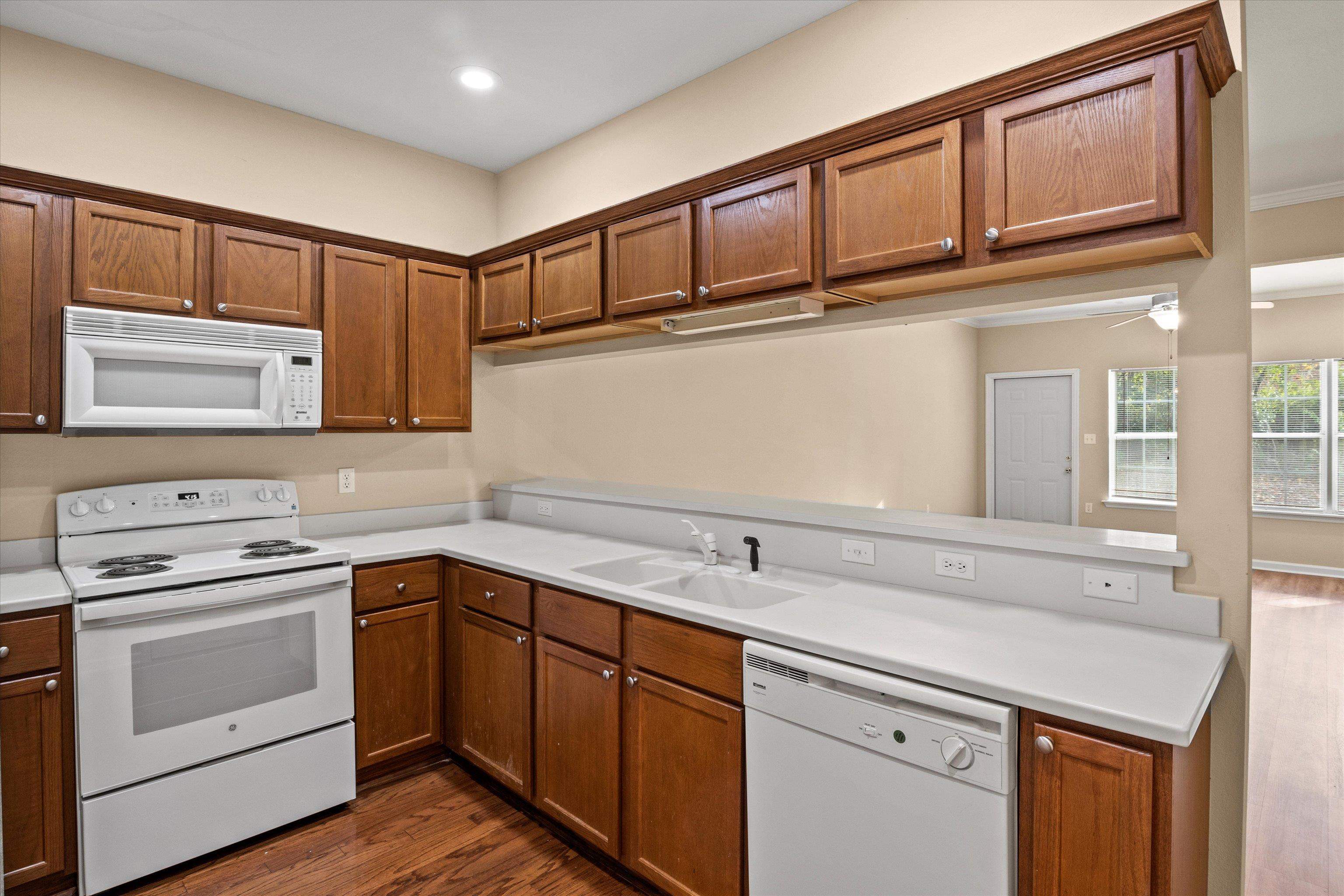 1320 Hendrix Road, Unit 605 Tallahassee, FL 32301 - Photo 6 of 18