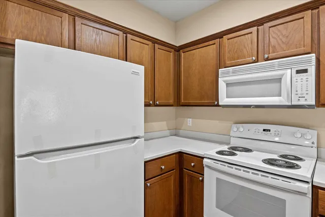 $1,750 | 1320 Hendrix Road, Unit 605, Tallahassee, FL 32301