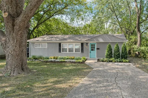 $184,900 | 11014 Cambridge Avenue, Kansas City, MO 64134