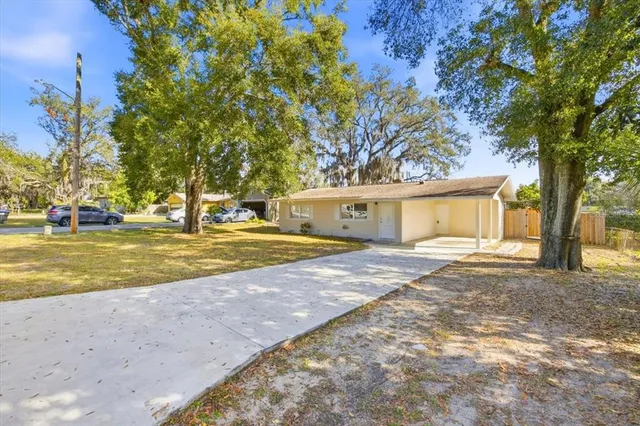 $1,800 | 113 North Lancelot Avenue, Orlando, FL 32835