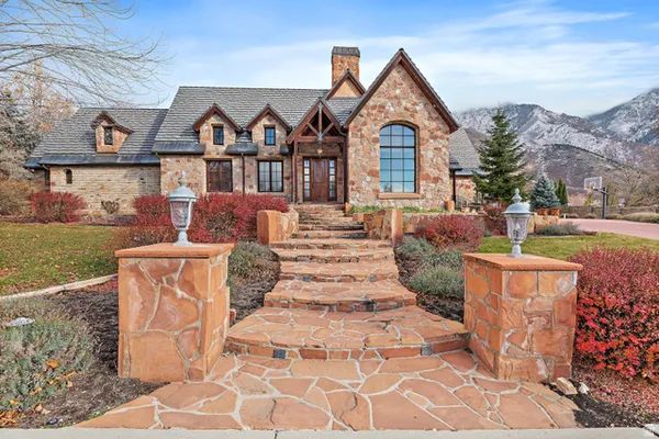 $2,900,000 | 986 North Sunbrook Circle, Alpine, UT 84004
