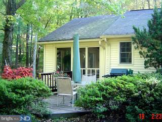 581 Pebble Hill Road Doylestown, PA 18901 - Photo 3 of 6