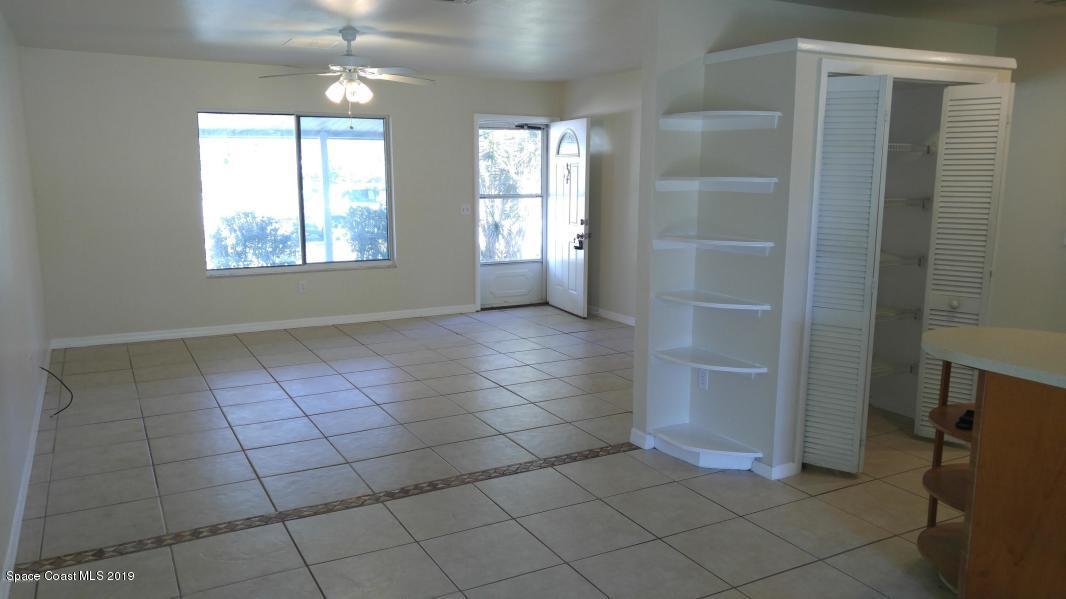 1019 Cromey Road Northeast Palm Bay, FL 32905 - Photo 3 of 27 20180418161500438673000000-o