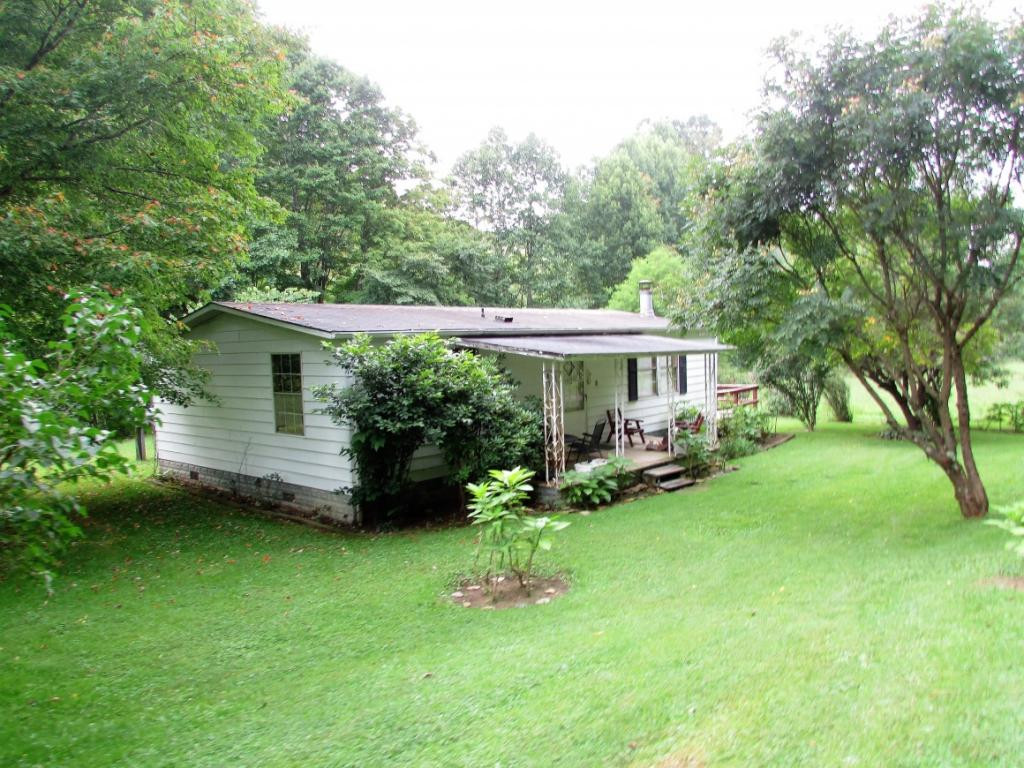 832 Eggers Branch Road Trade, TN 37691 - Photo 8 of 36 Photo 8