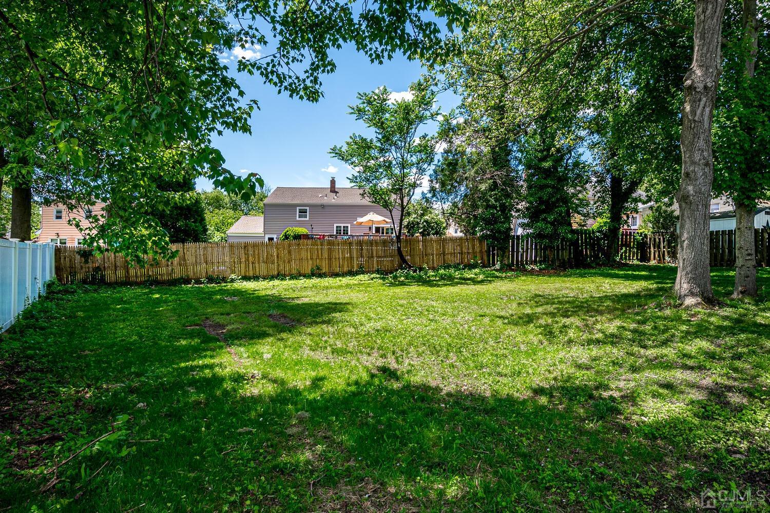 8 Amman Road Edison, NJ 08817 - Photo 39 of 39 a view of a backyard with a garden