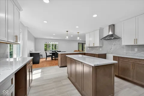$599,900 | 430 West 64th Street, Indianapolis, IN 46260