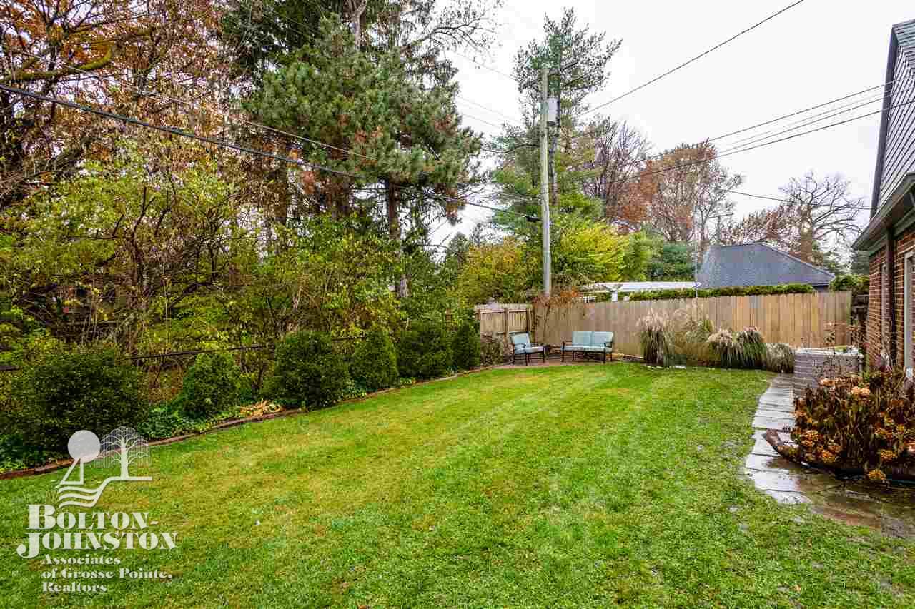 590 Barrington Road Grosse Pointe Park, MI 48230 - Photo 56 of 63