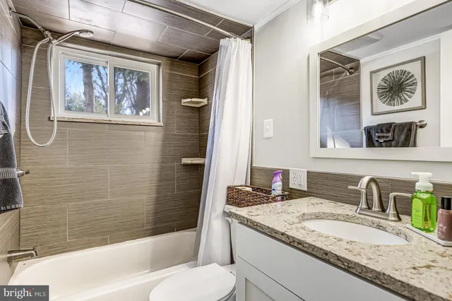 $789,900 | 7213 Calamo Street, Springfield, VA 22150