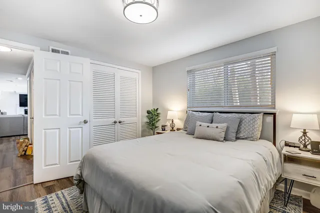 $789,900 | 7213 Calamo Street, Springfield, VA 22150