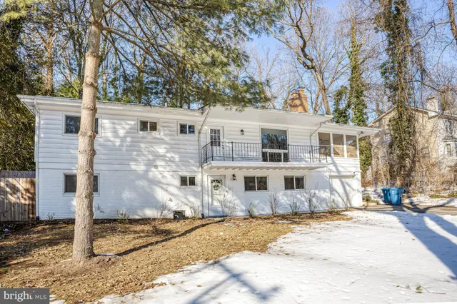 $789,900 | 7213 Calamo Street, Springfield, VA 22150