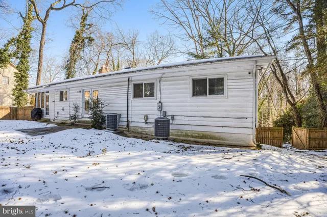 $789,900 | 7213 Calamo Street, Springfield, VA 22150