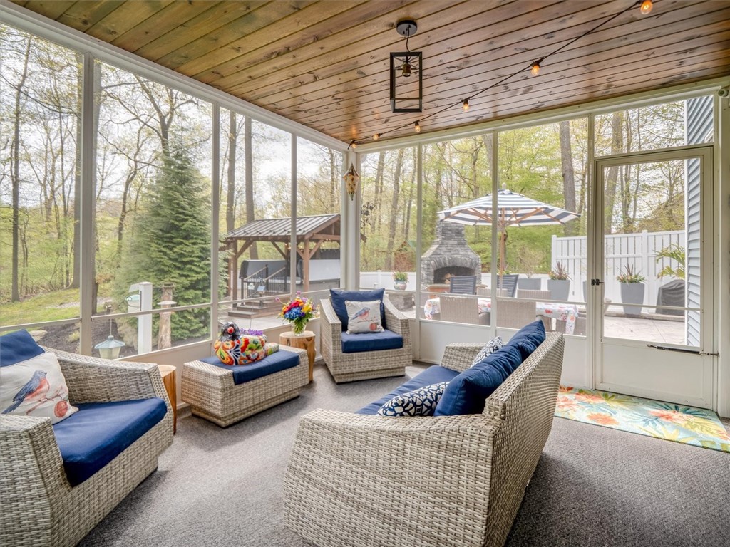 616 Brookstone Bend Webster, NY 14580 - Photo 20 of 49