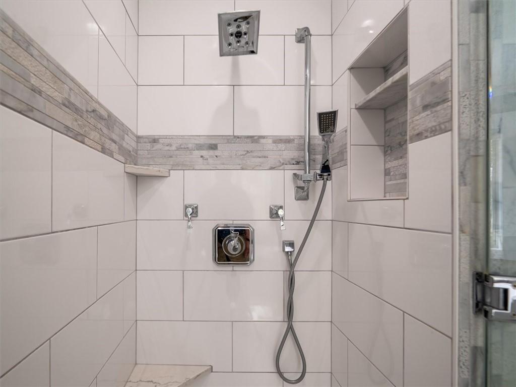 616 Brookstone Bend Webster, NY 14580 - Photo 34 of 49