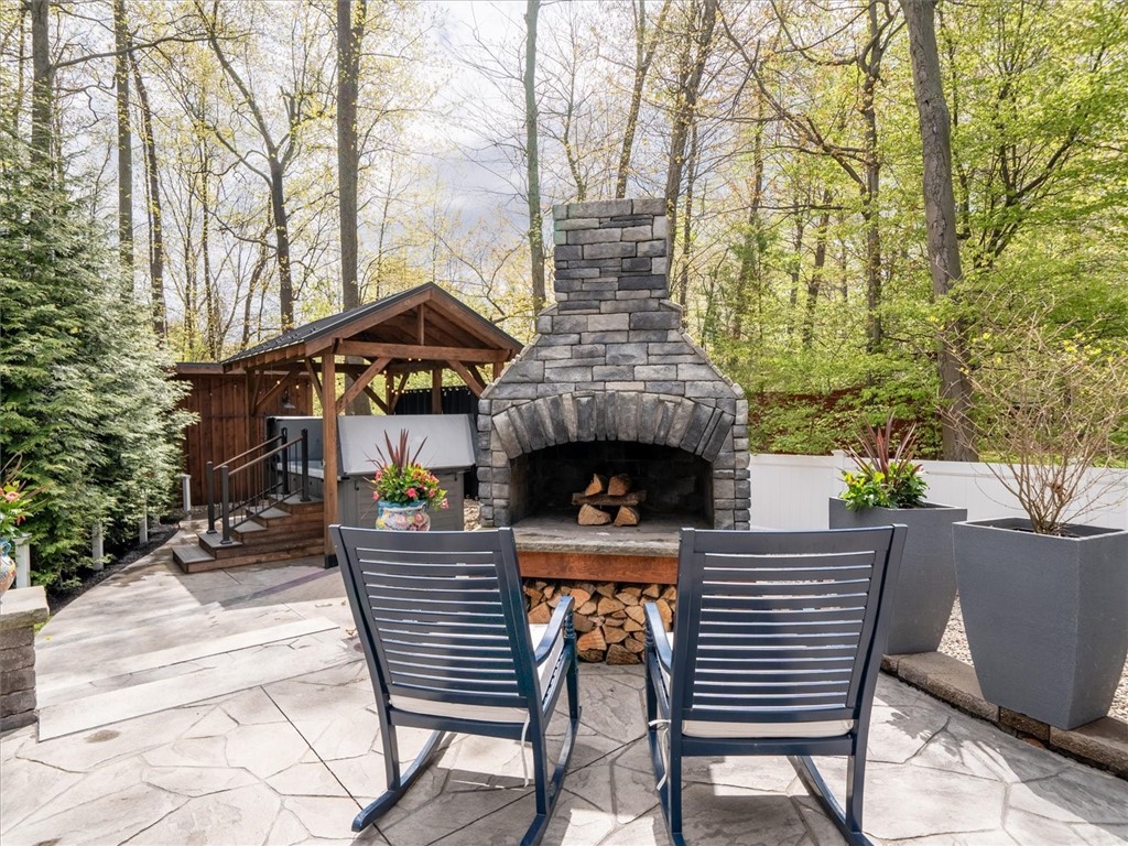 616 Brookstone Bend Webster, NY 14580 - Photo 45 of 49