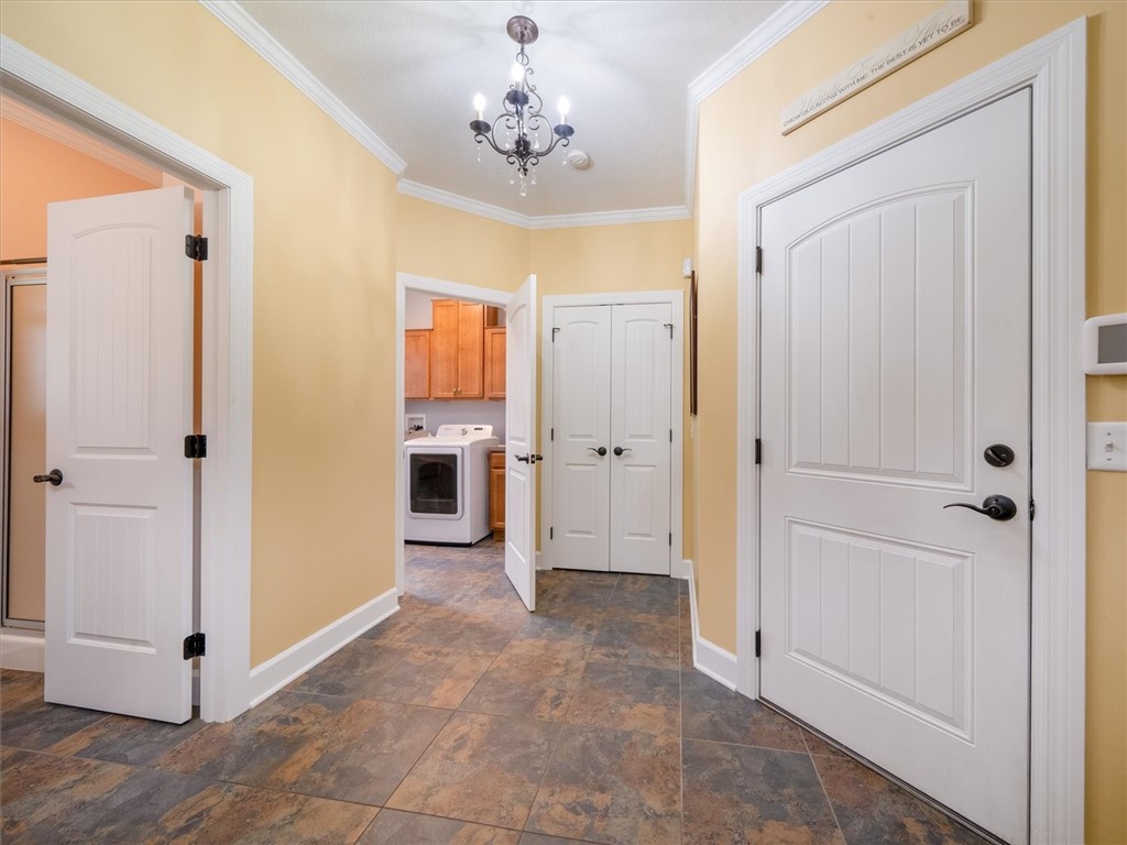 616 Brookstone Bend Webster, NY 14580 - Photo 9 of 49