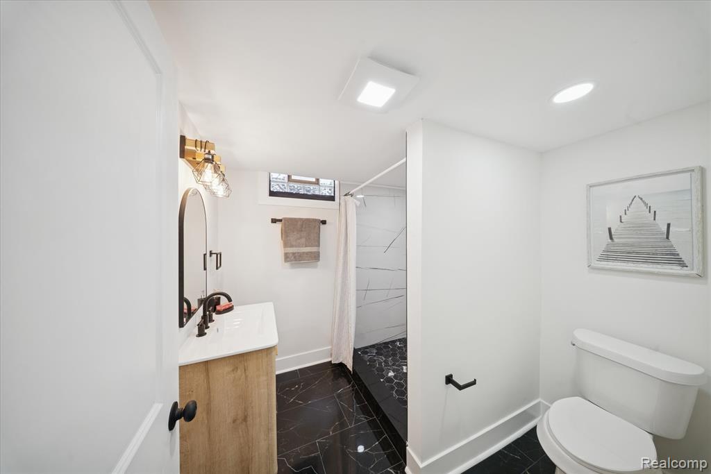 20500 Sunderland Road Detroit, MI 48219 - Photo 20 of 28