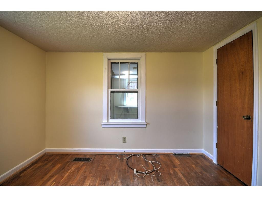 994 Reedy Creek Road Bristol, TN 37620 - Photo 21 of 34 Photo 22