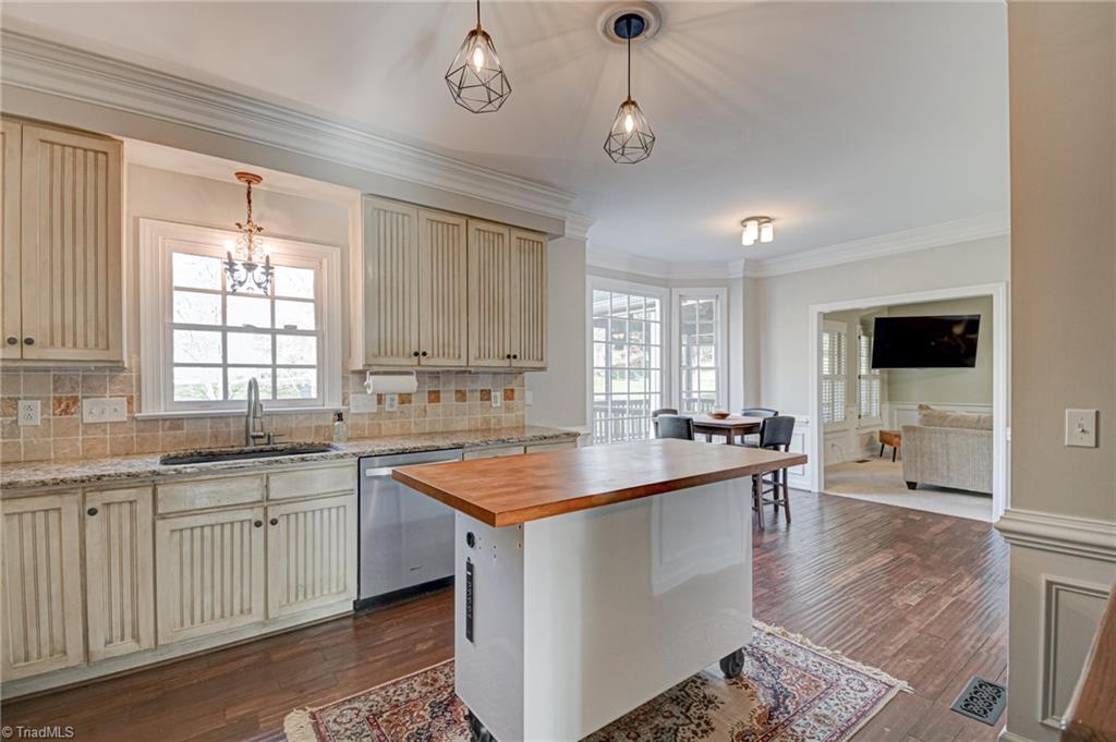 1752 Curraghmore Road Clemmons, NC 27012 - Photo 16 of 48