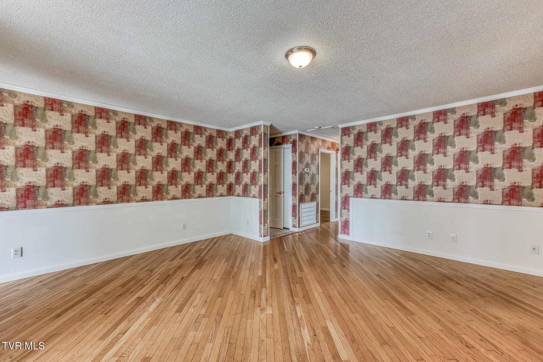 514 Piney Grove Road Hampton, TN 37658 - Photo 19 of 33 514 Piney Grove Rd-7