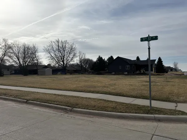 $15,000 | 901 9th Avenue Southwest, Pipestone, MN 56164