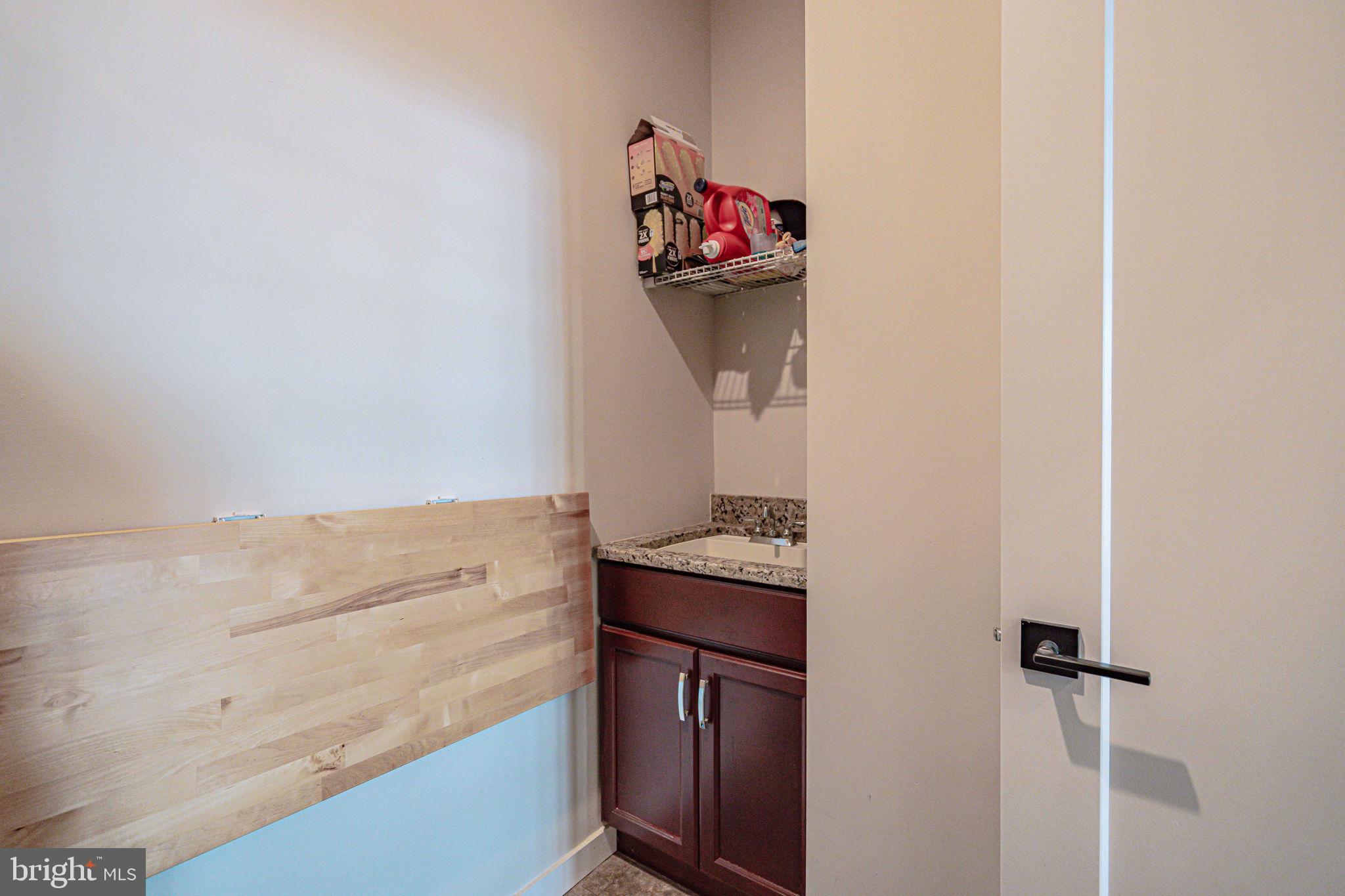 4027 Shef's Way Allentown, PA 18104 - Photo 15 of 80