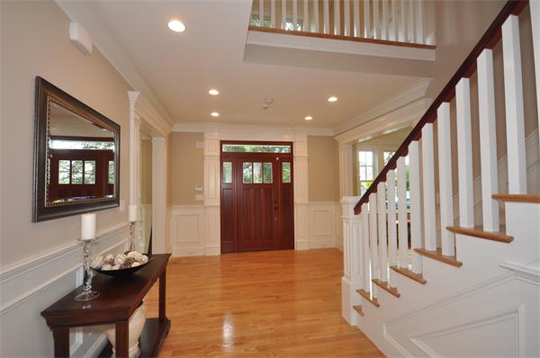 36 Somerset Road Lexington, MA 02420 - Photo 3 of 22 a view of an entryway with a livingroom