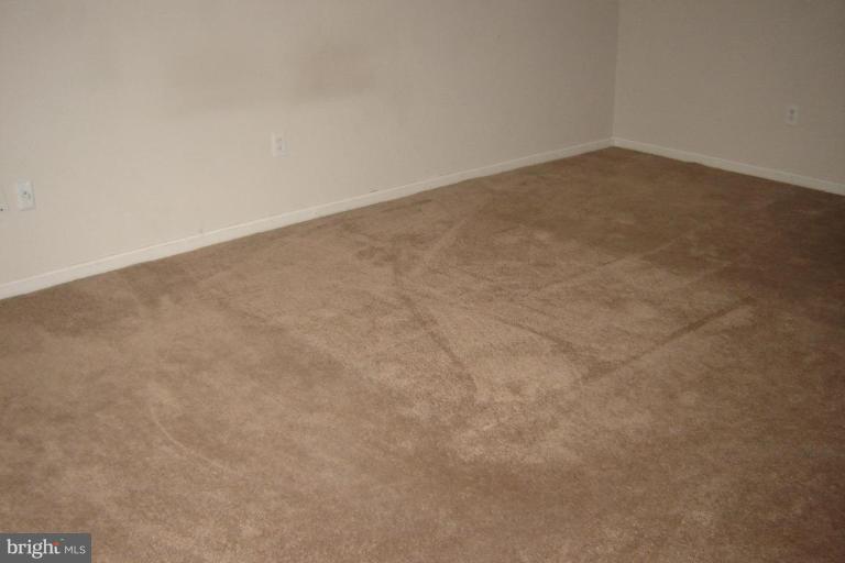17513 Collier Circle Poolesville, MD 20837 - Photo 20 of 21 Bedroom #3
