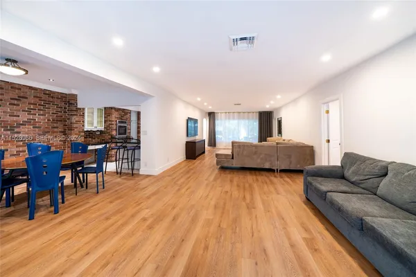 $5,000 | 1310 Jackson Street, Unit 1310, Hollywood, FL 33019