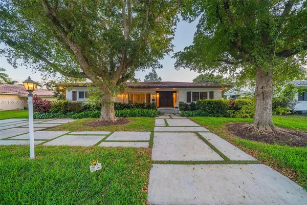 $5,000 | 1310 Jackson Street, Unit 1310, Hollywood, FL 33019