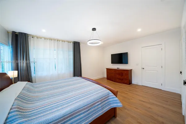 $5,000 | 1310 Jackson Street, Unit 1310, Hollywood, FL 33019