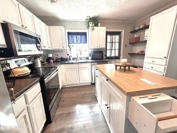 $269,000 | 209 Woodlawn Drive, Kingston, TN 37763