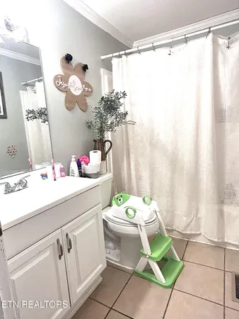 $269,000 | 209 Woodlawn Drive, Kingston, TN 37763