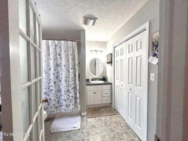 $269,000 | 209 Woodlawn Drive, Kingston, TN 37763