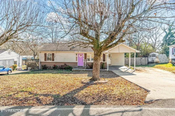 $269,000 | 209 Woodlawn Drive, Kingston, TN 37763