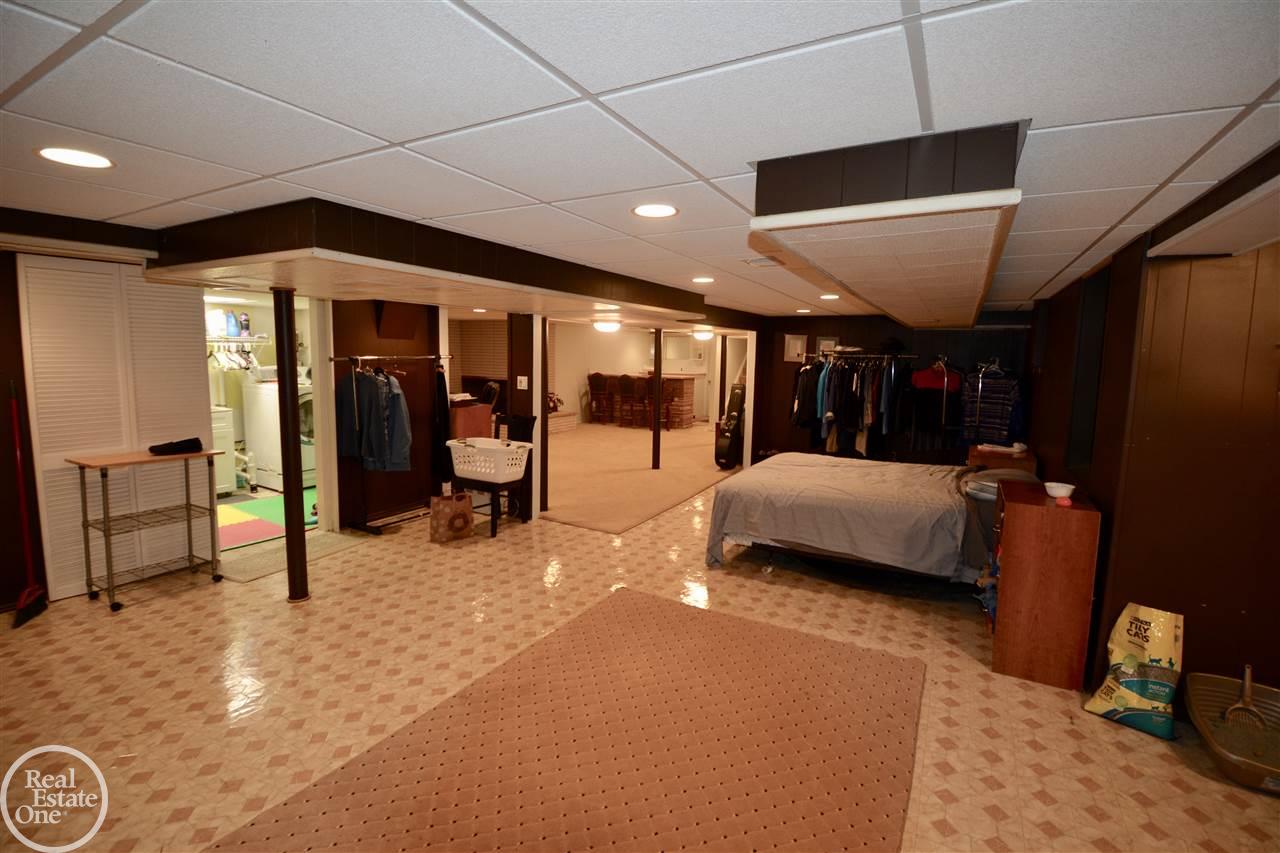 475 Lexington Road Grosse Pointe Farms, MI 48236 - Photo 34 of 40