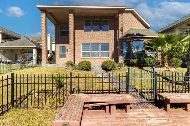 $3,275 | 18007 Dunoon Bay Point Court, Cypress, TX 77429