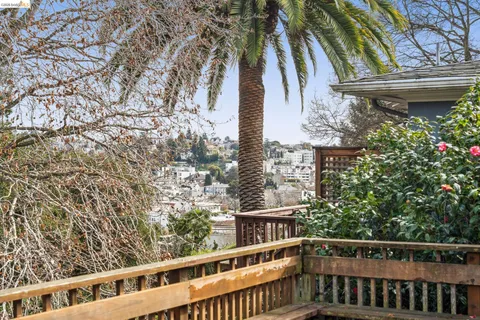 a view of an outdoor space