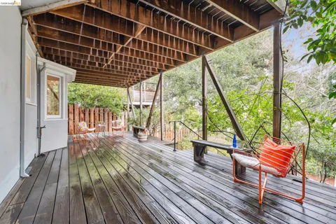 $915,000 | 534 Mira Vista Avenue, Oakland, CA 94610