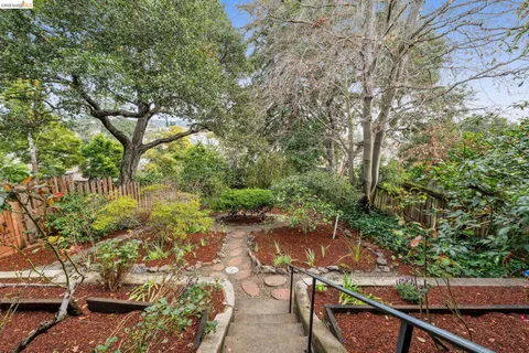 $915,000 | 534 Mira Vista Avenue, Oakland, CA 94610