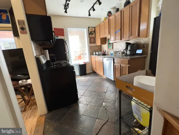$5,000 | 3212 Winter Street, Unit 1, Philadelphia, PA 19104