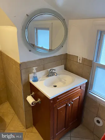 $5,000 | 3212 Winter Street, Unit 1, Philadelphia, PA 19104