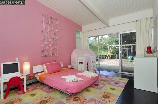 461 Tahos Road Orinda, CA 94563 - Photo 8 of 9 Gallery Image 8