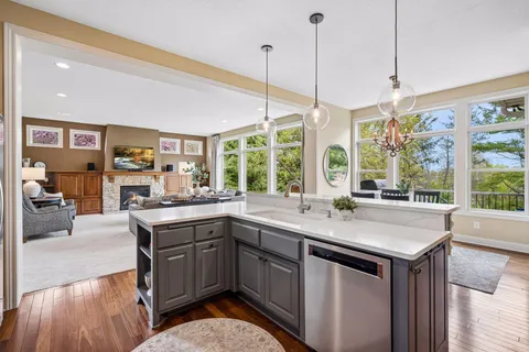 $1,100,000 | 4622 Bluebell Trail North, Hamel, MN 55340