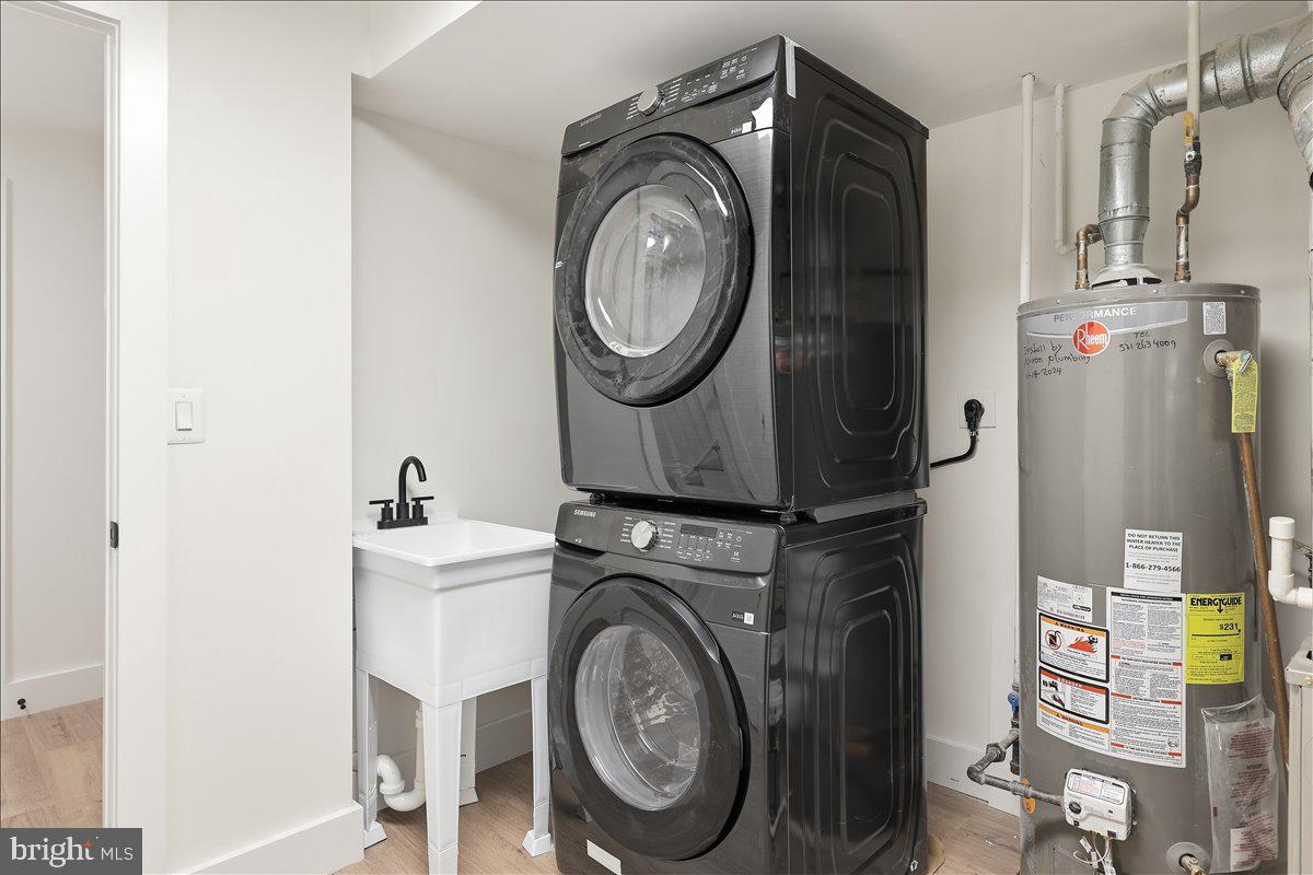 820 13th Street Northeast Washington, DC 20002 - Photo 25 of 38 a utility room with dryer and washer